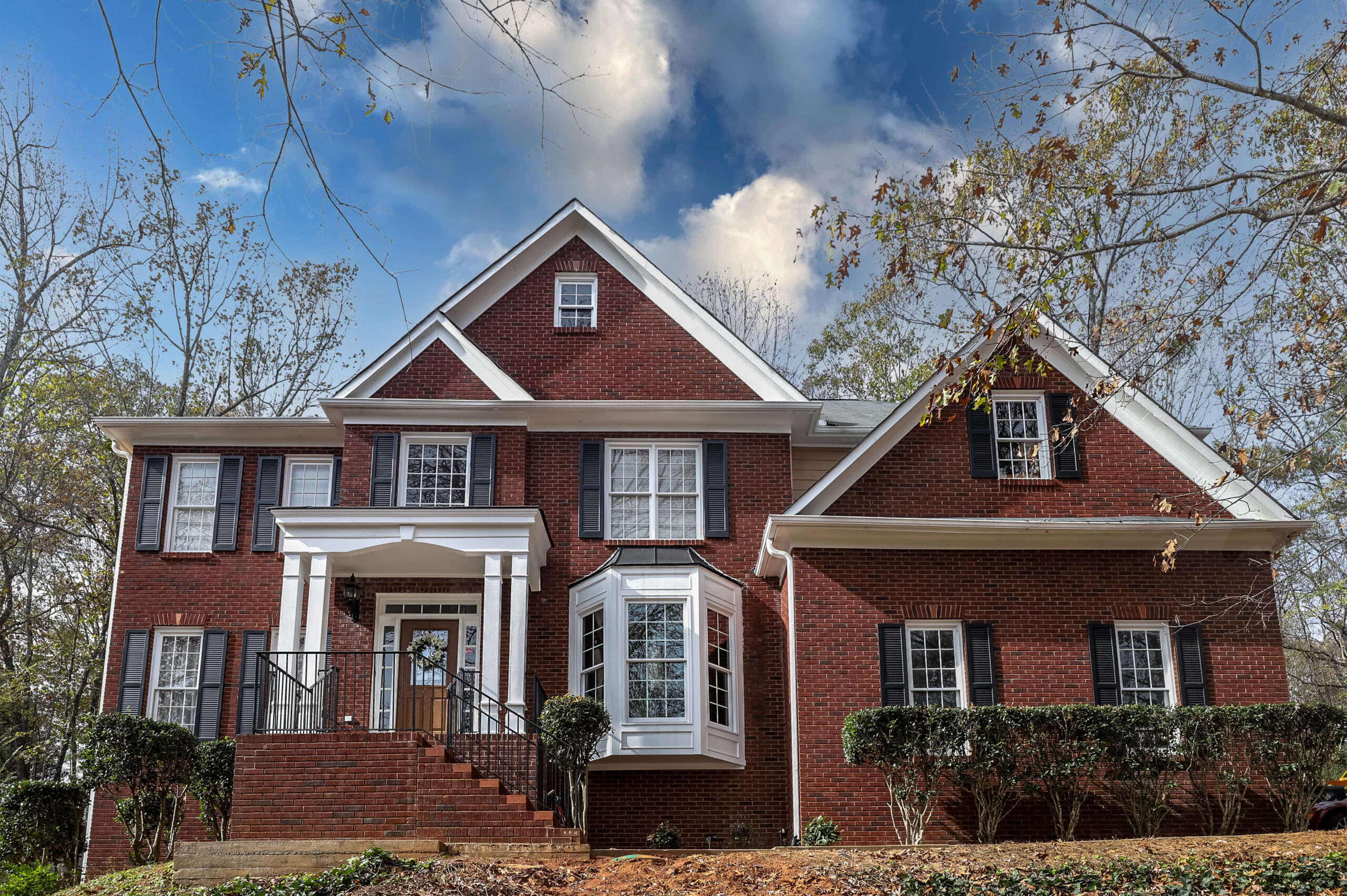 Exterior Front yard Real Estate Photograph